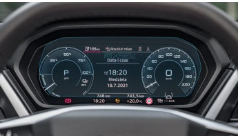 Защитное стекло Pixsel на приборную панель AUDI Q4 E-TRON - 9.9“ 2021 -