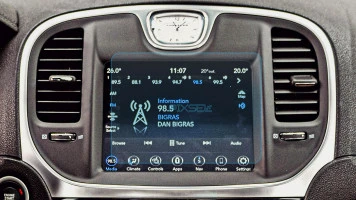 Apsauginis stiklas Pixsel monitoriui CHRYSLER 300 - 8.1“ 2014 - 2020