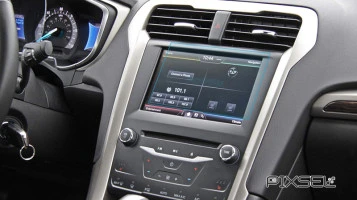 Apsauginis stiklas Pixsel monitoriui FORD MONDEO - 8.1“ 2019 - 2022