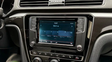 Aizsargstikls Pixsel monitoram VOLKSWAGEN PASSAT - 6.2“ 2015 - 2019 (B8)