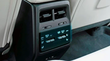 Kaitseklaas Pixsel tagumisele kliimaseadmele PORSCHE MACAN - 7.7“ 2024 -
